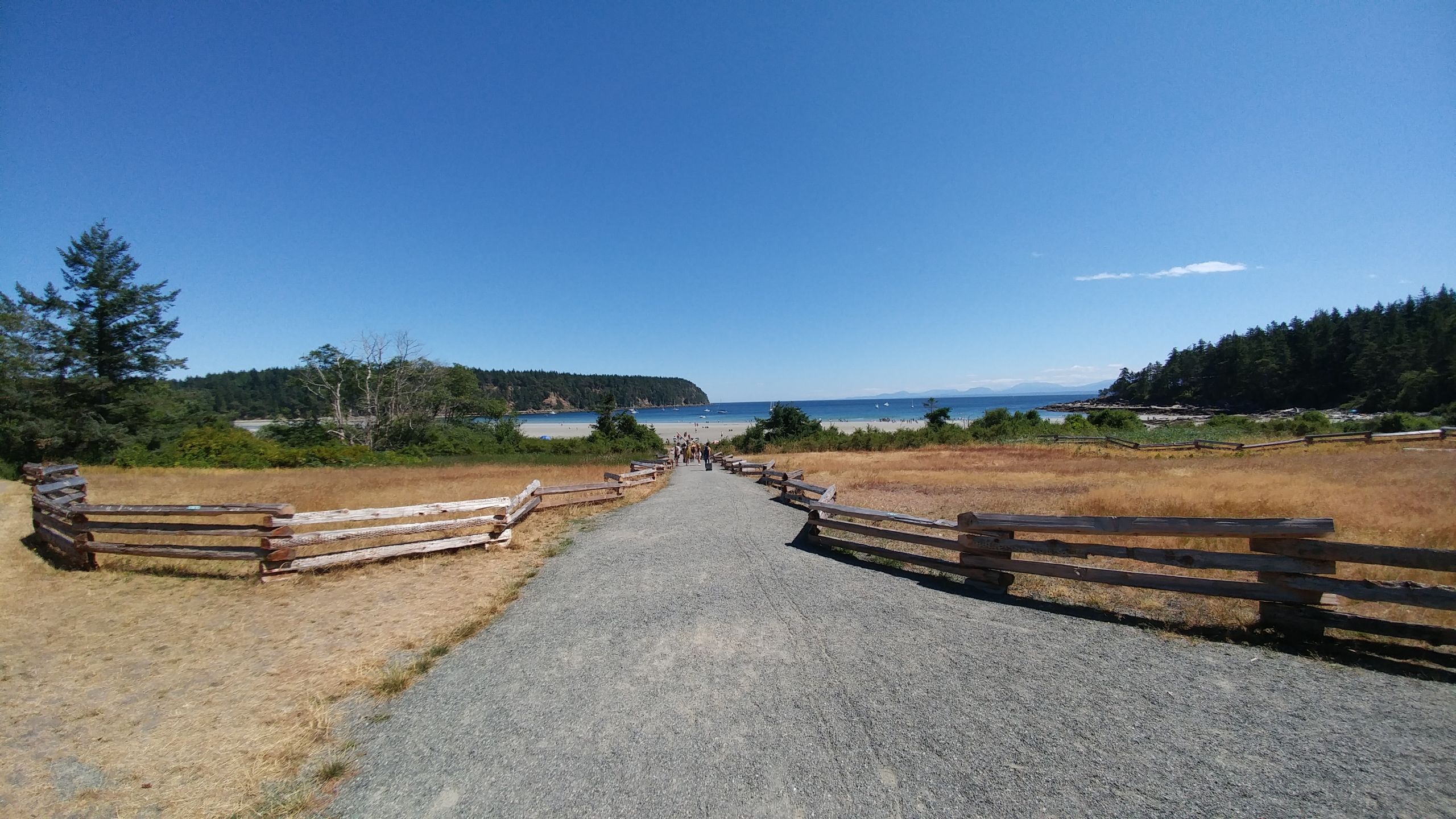 Tribune Bay Provincial Park